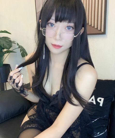 国产精品午夜寻花大腿_高清电影大全在线